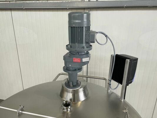 1 x New 1.000L stainless-steel AISI316L vertical mixing tank.