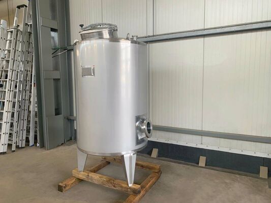 1 x New 1.500L stainless-steel AISI316L vertical mixing tank.