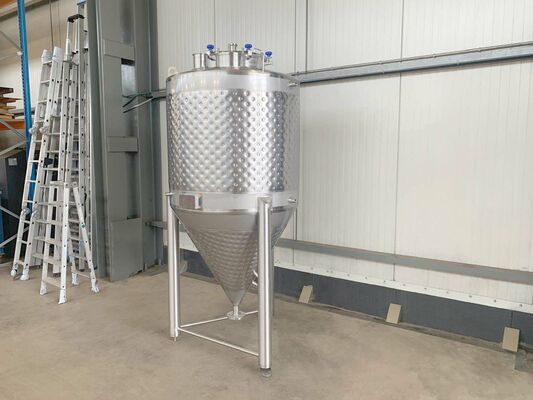 1 x New 1.300L stainless-steel AISI304L vertical mixing tank.