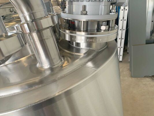 1 x New 300L stainless-steel AISI316L vertical mixing tank.