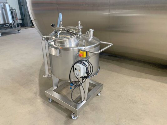 1 x New 340L stainless-steel AISI316L vertical storage tank.