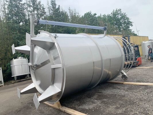 1 x New 15.300L stainless-steel AISI304L vertical mixing tank.