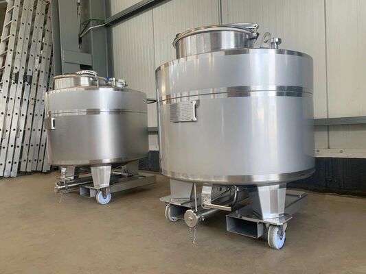 2 x Brand new 400L stainless-steel AISI316L vertical storage tanks.