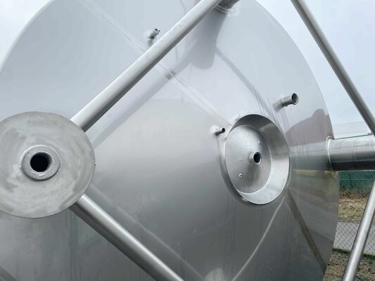 4 x Brand new 44.000L stainless-steel AISI316L vertical storage tanks.